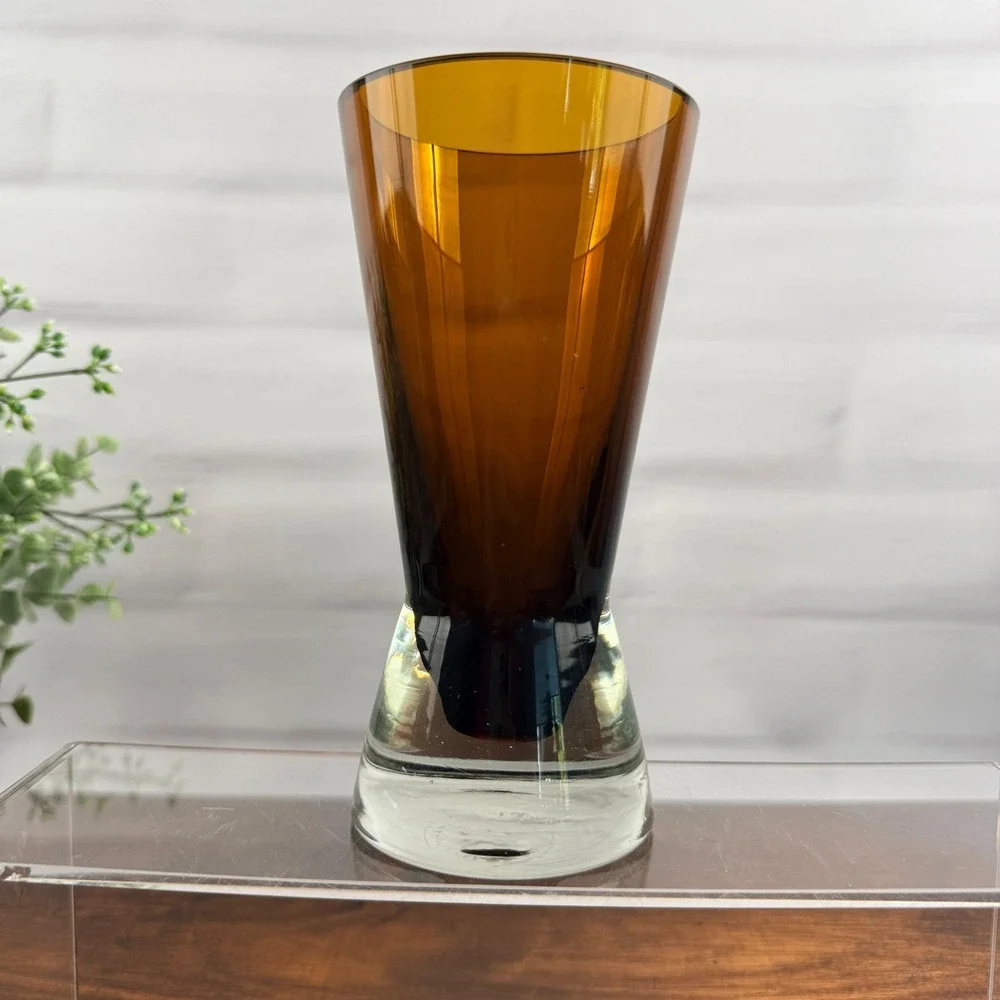 Riihimäen Lasi Tamara Aladin Amber Glass Vase Scandinavian Finland 6.25